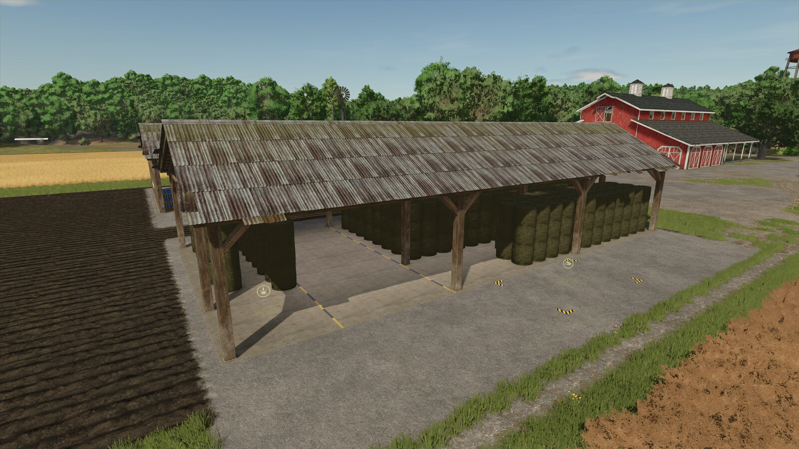 Carpenter Old Pallets And Bale Storage