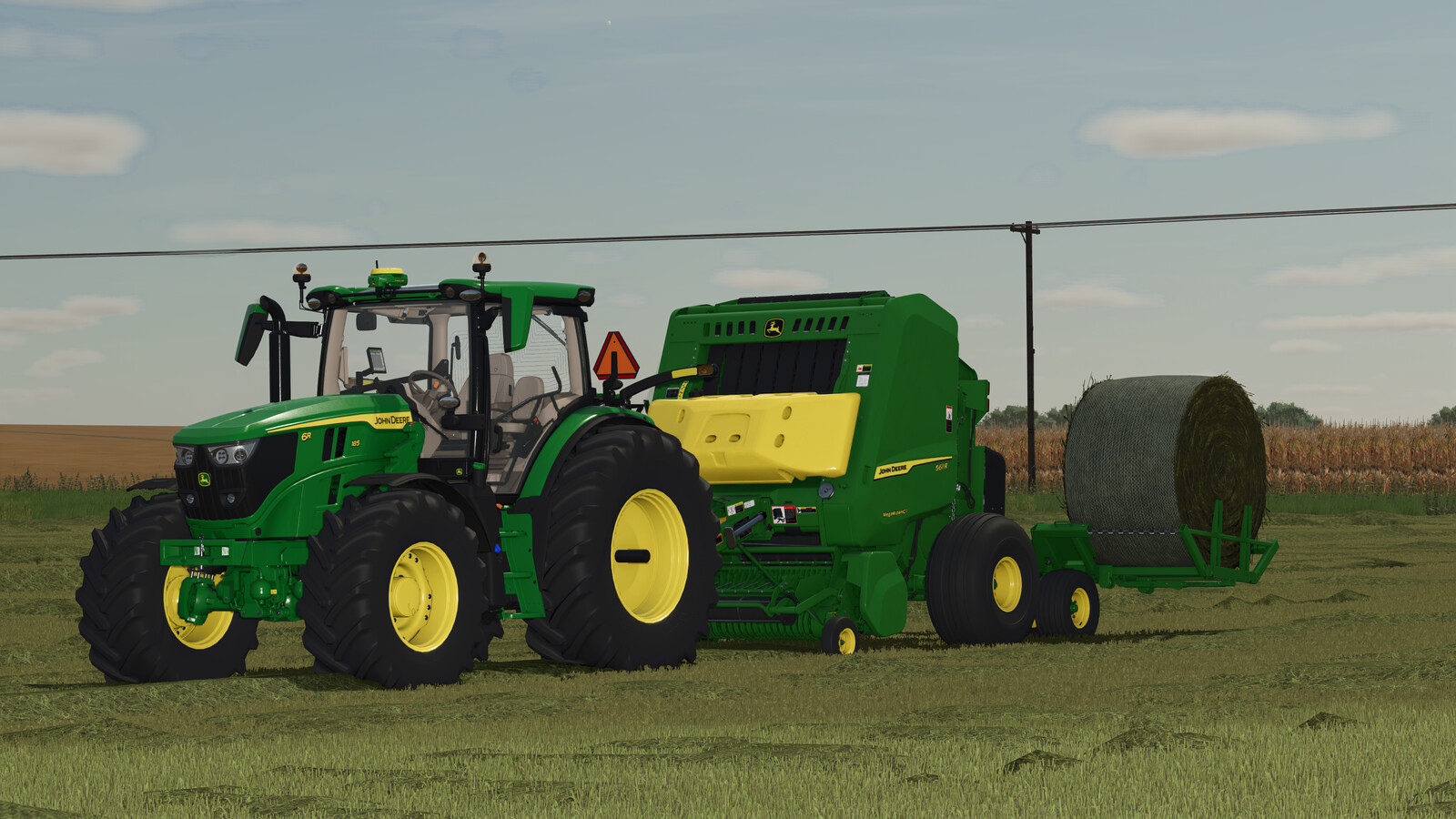 John Deere 561R Round Baler