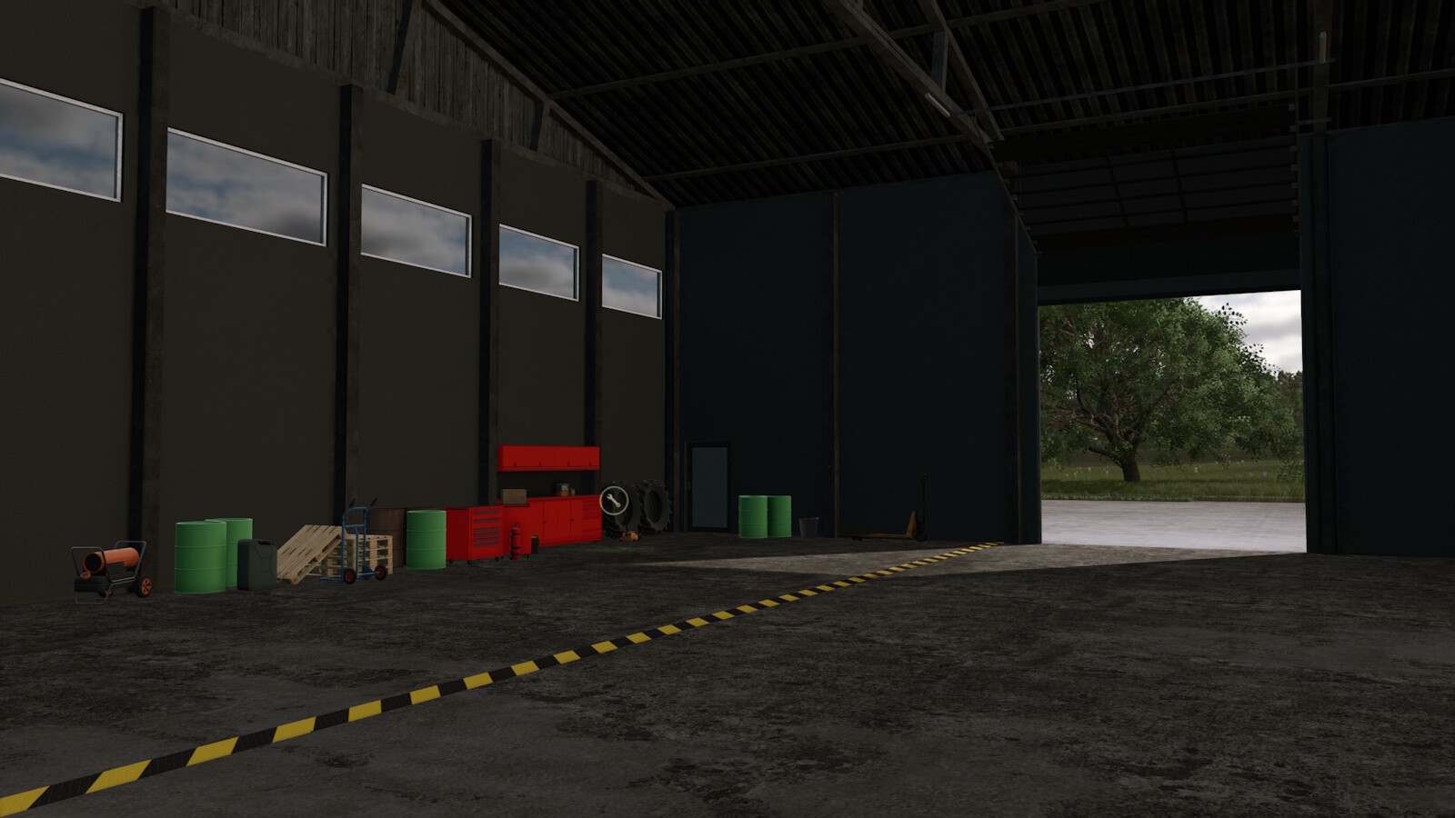 Large Hall With Workshop