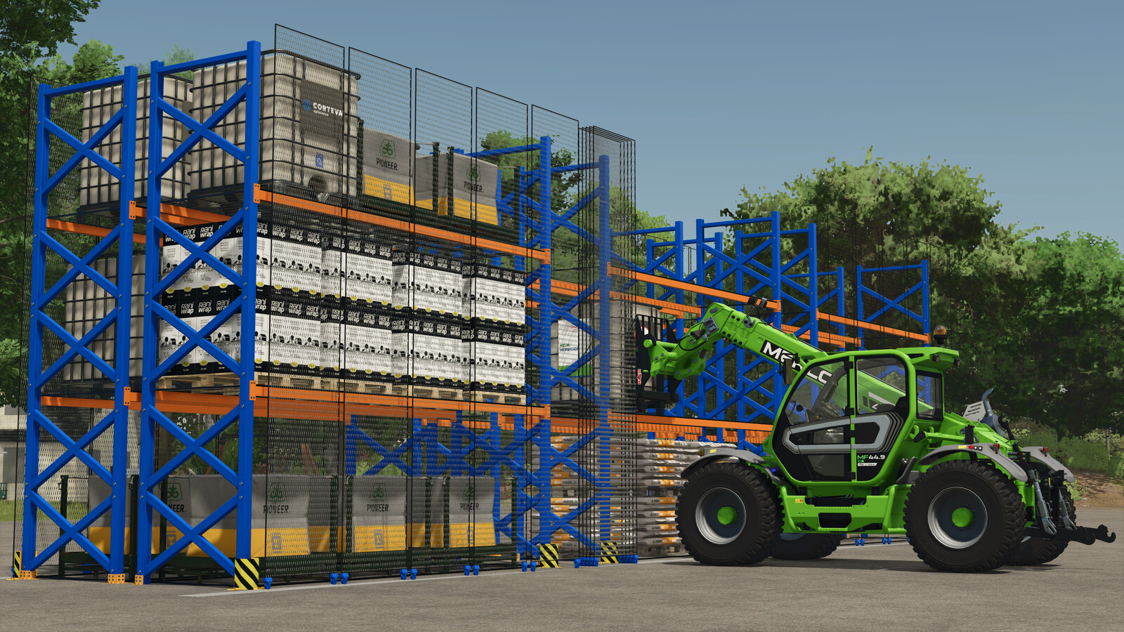 Pallet Racking With Safety Grilles